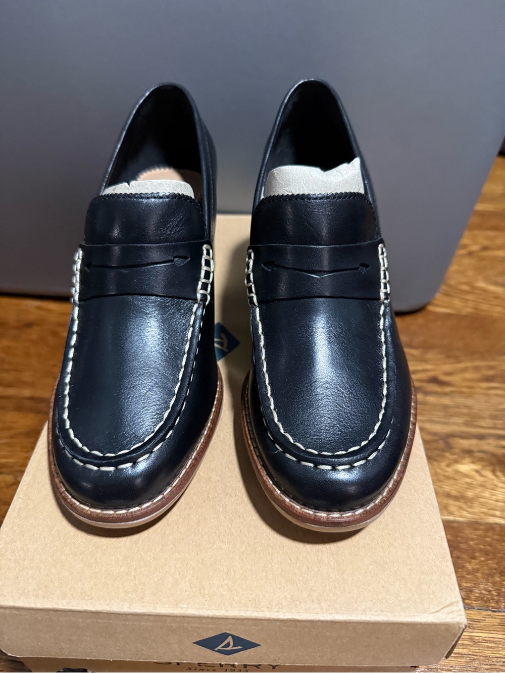 NEW Sperry Seaport Penny Heel Black  Leather Loafer Sz 5